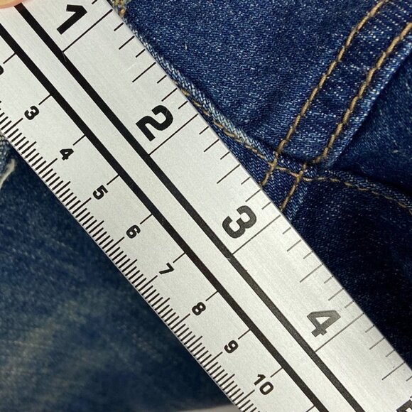 NEW Blank NYC The Fulton Dress Down Distress Jean Shorts Size 32 Denim High Rise - Picture 11 of 12